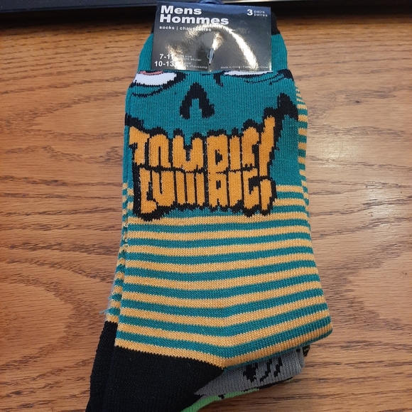 Man's clothing (Socks) - Picture 2 of 8